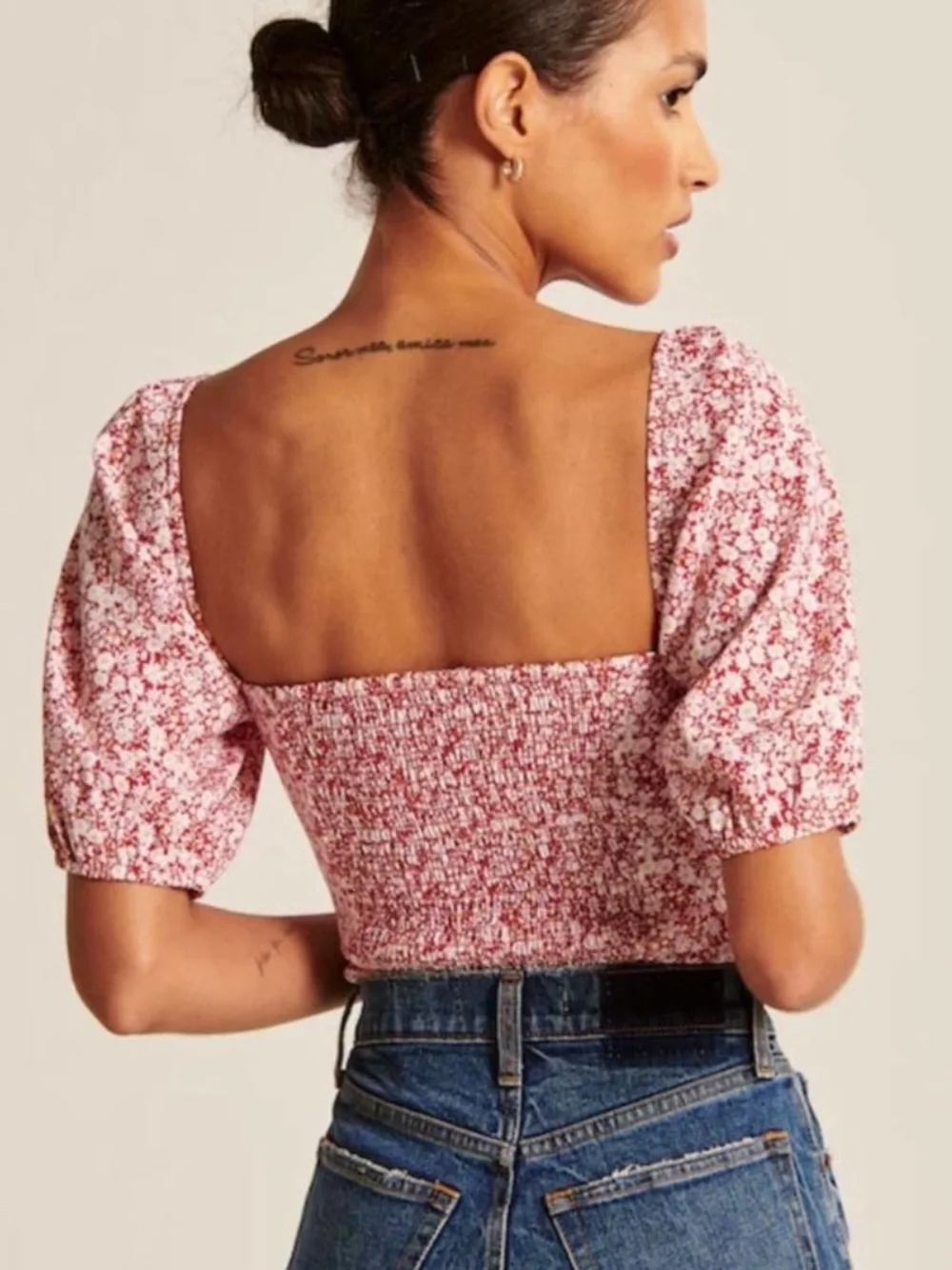 Abercrombie & Fitch Puff Sleeve Red Floral Top Sweetheart Neckline Cropped